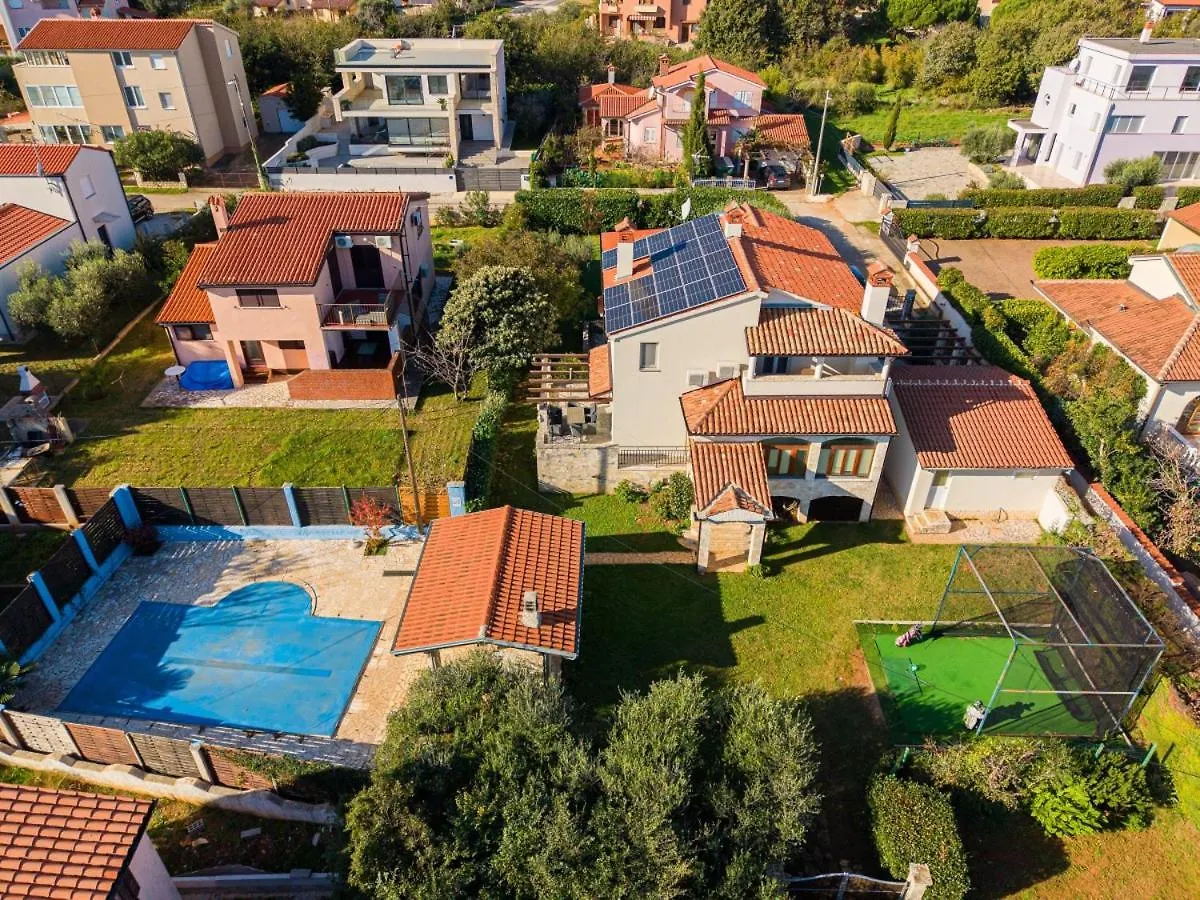 Villa Golf House In Liznjan - Haus Fuer 9-10 Personen 0*,  Croatia