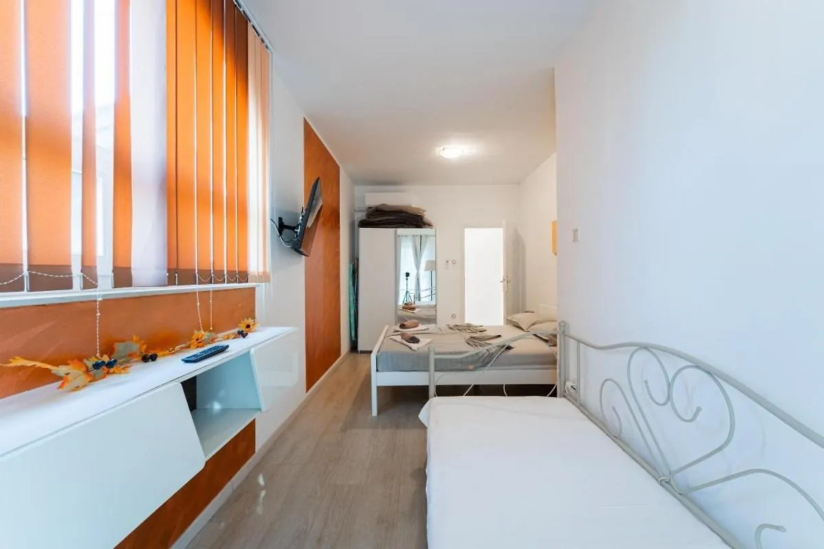 Villa Golf House In Liznjan - Haus Fuer 9-10 Personen