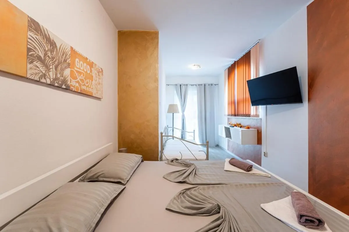 Villa Golf House In Liznjan - Haus Fuer 9-10 Personen