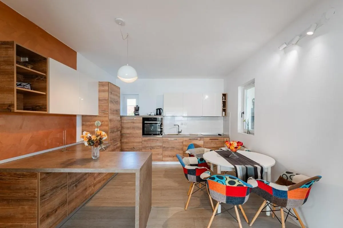 Villa Golf House In Liznjan - Haus Fuer 9-10 Personen 0*,  Croatia