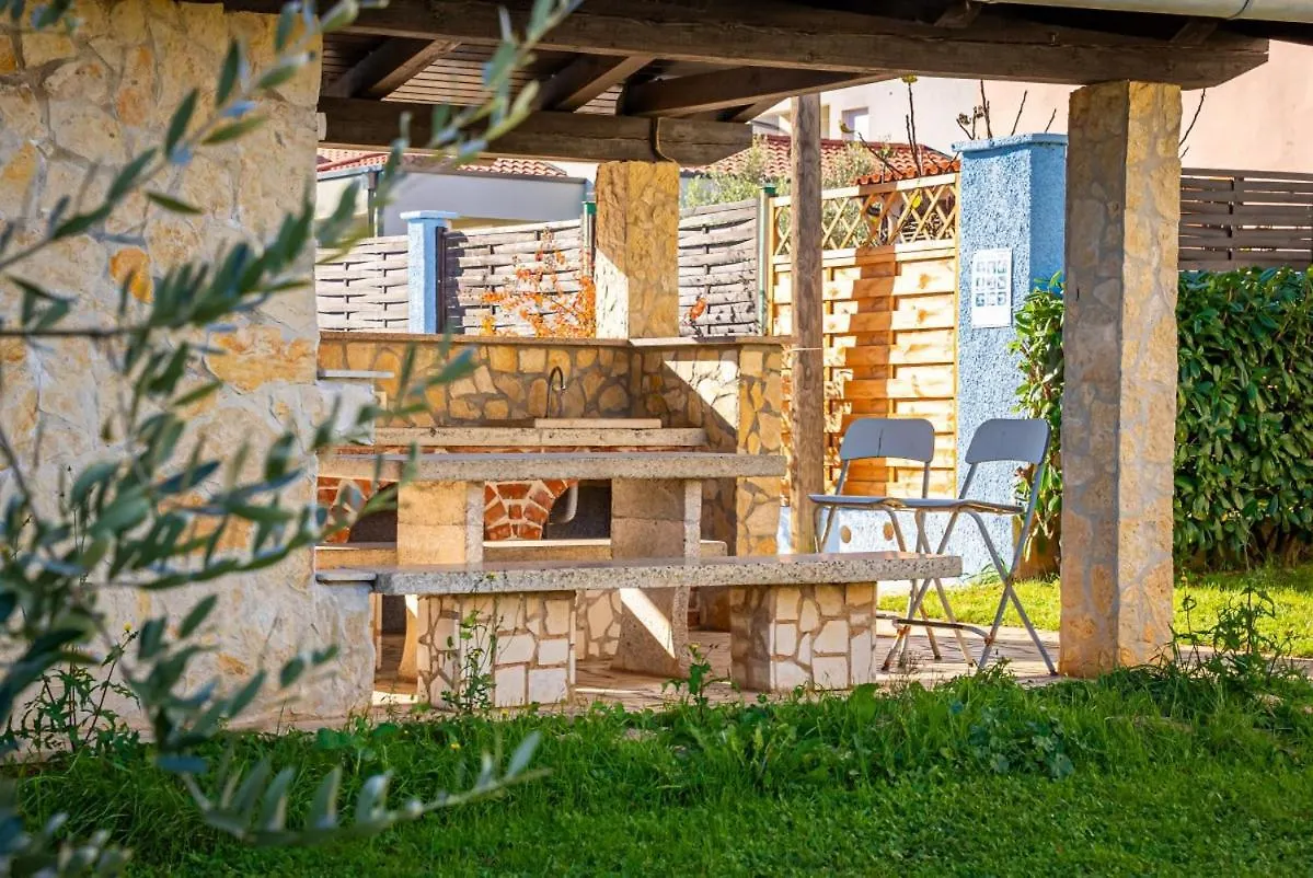 Villa Golf House In Liznjan - Haus Fuer 9-10 Personen